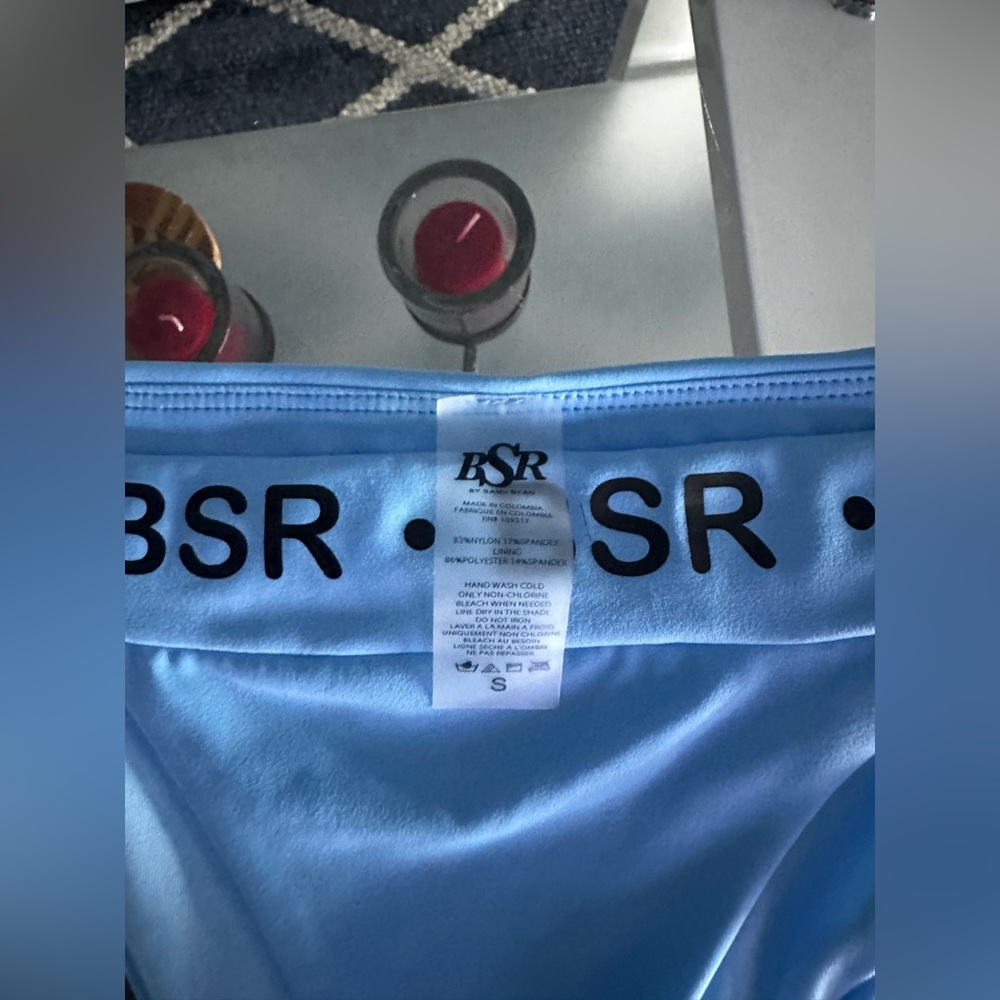 Bikini ๐ - Picture 10 of 15